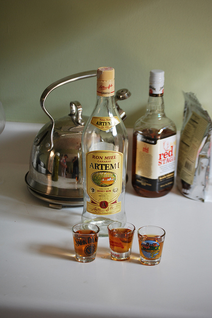 Happy Hour al Gran Forno Lucarelli con il Ron Miel!