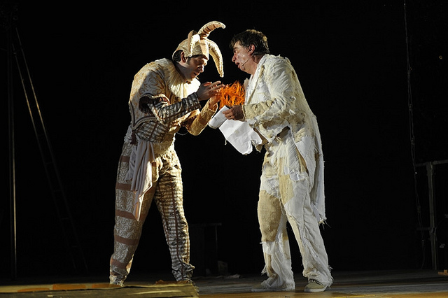 Fool. I comici in Shakespeare 