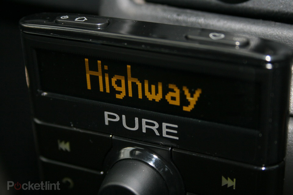 "I RADIO HIGWAY" dalle 21:30 al Charity Café