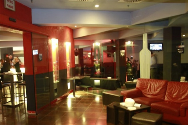 8 Marzo? Lo striptease tra i tetti di Roma