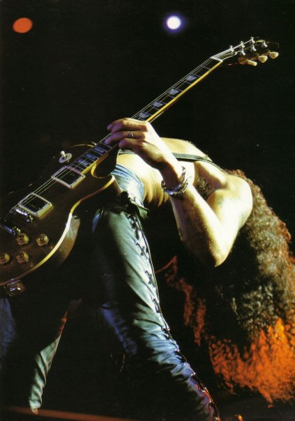 Slash in concerto