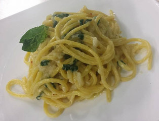 Un aperitivo con gli Spaghetti a Roma